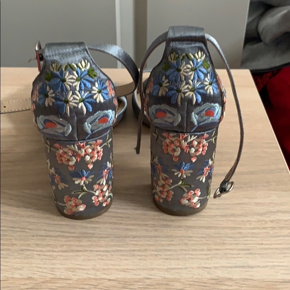 90s Style NWOT Steve Madden - Picture 2 of 6